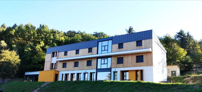 42206004_247342449305680_8808170276970823680_n