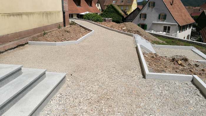 42141780_706134043104748_6087365089738883072_n